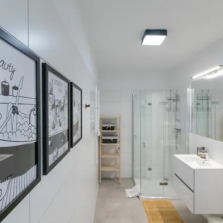 Mistral By Major Domus Club